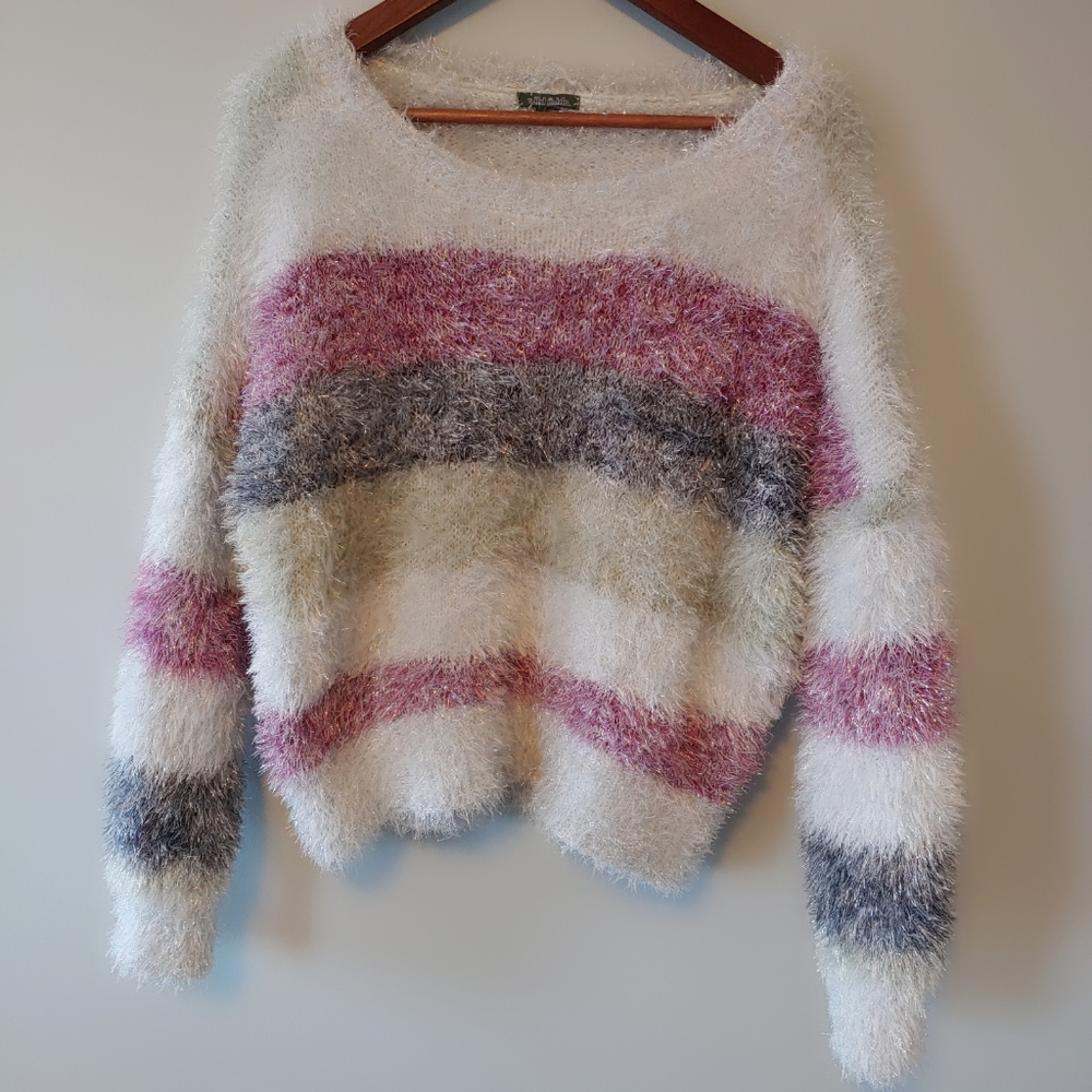 Wild Fable Oversized Fuzzy Tinsel Sweater. - Picture 10 of 10